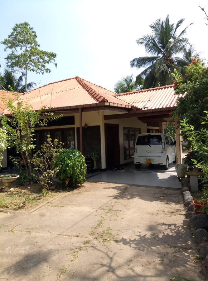 Leisure In Galle Exterior photo